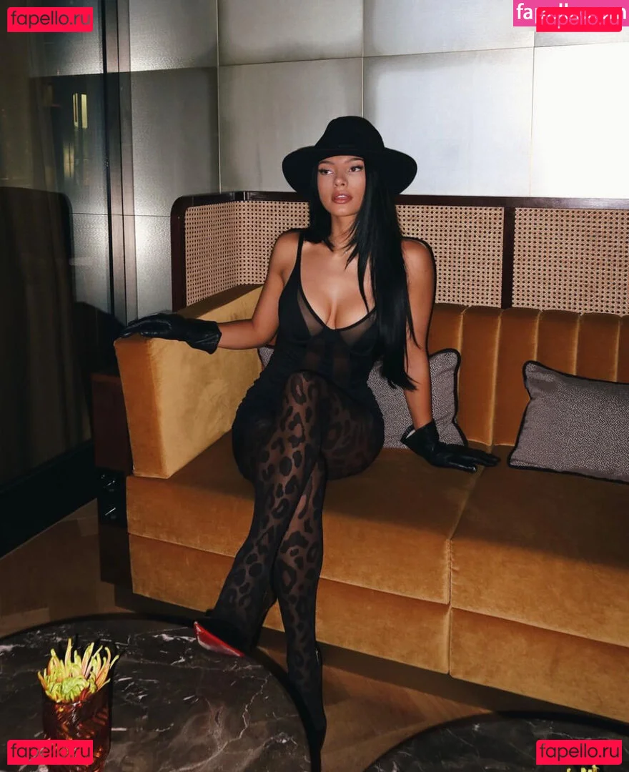 Ivana Santacruz Onlyfans Photo Gallery 