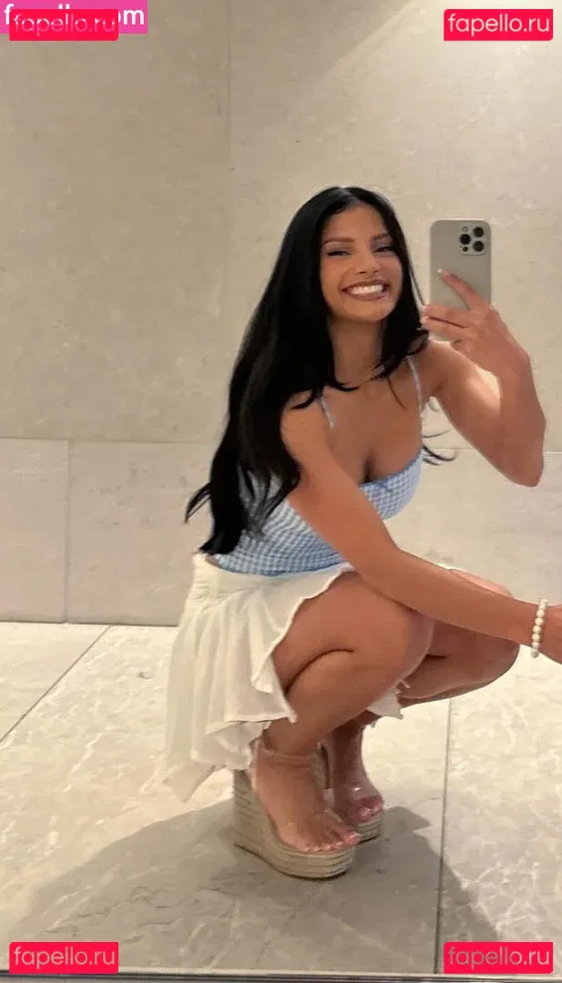 Ivana Santacruz Onlyfans Photo Gallery 