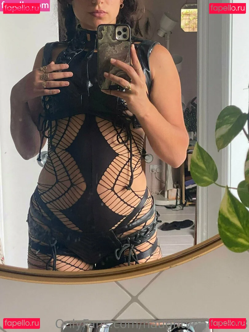 naughtynadia888 Onlyfans Photo Gallery 