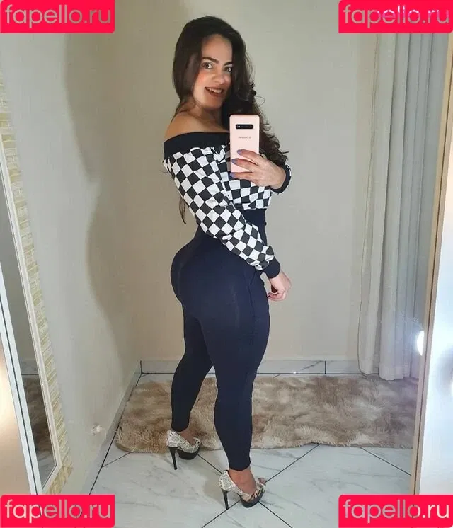 Claudia Trindade Onlyfans Photo Gallery 