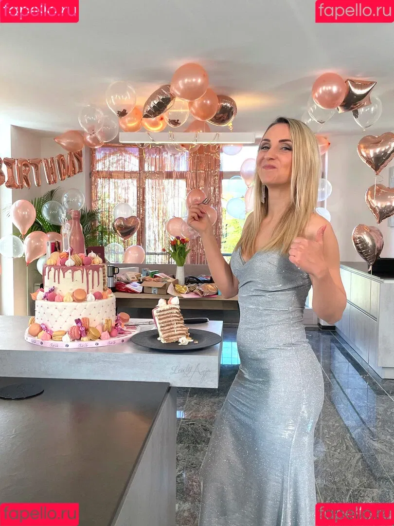LadyAnja Onlyfans Photo Gallery 