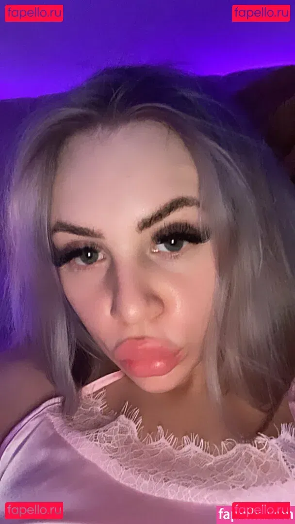 LadyAnja Onlyfans Photo Gallery 