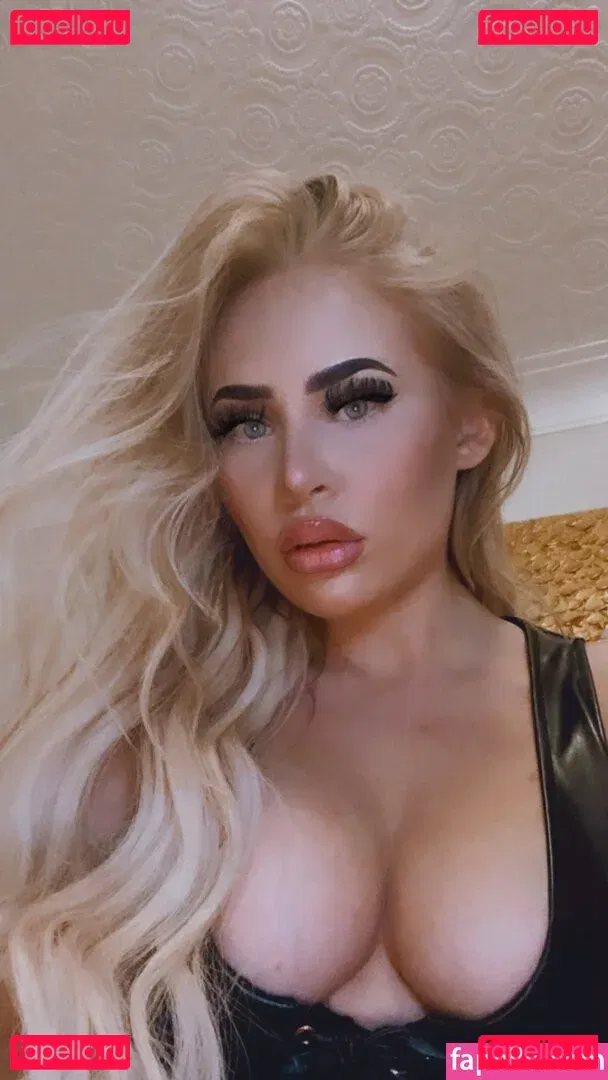 LadyAnja Onlyfans Photo Gallery 