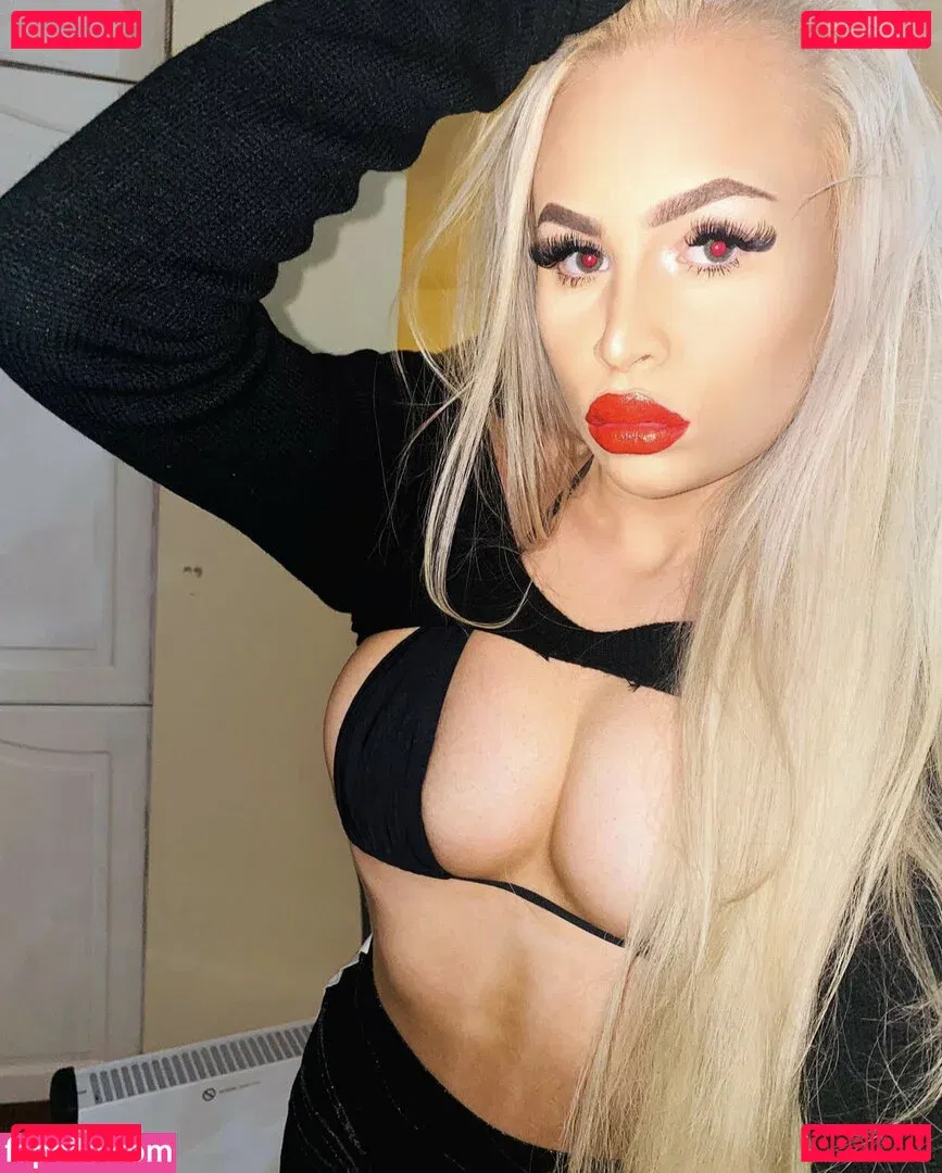 LadyAnja Onlyfans Photo Gallery 