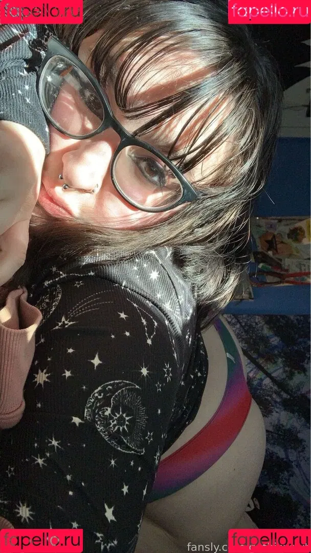gothicxslvt Onlyfans Photo Gallery 