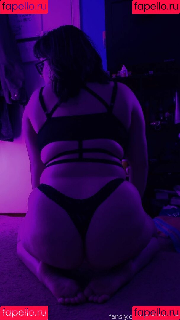 gothicxslvt Onlyfans Photo Gallery 