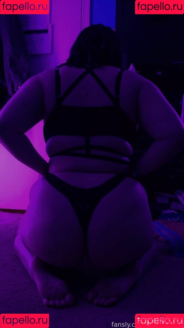 gothicxslvt Onlyfans Photo Gallery 