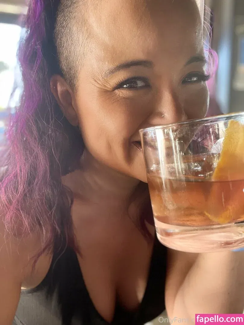 ali_waffles Onlyfans Photo Gallery 