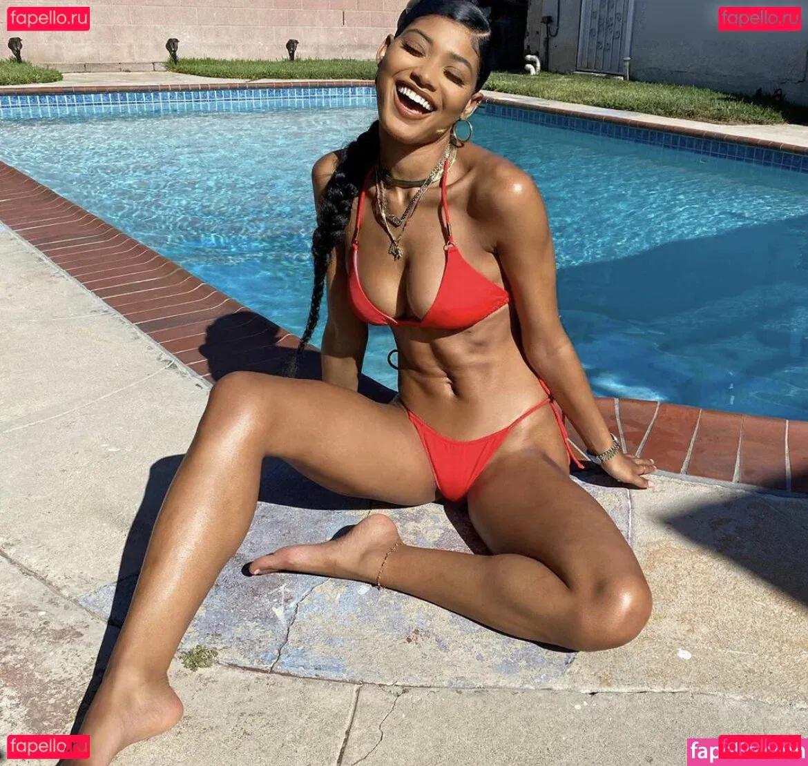 Danielle Herrington Onlyfans Photo Gallery 