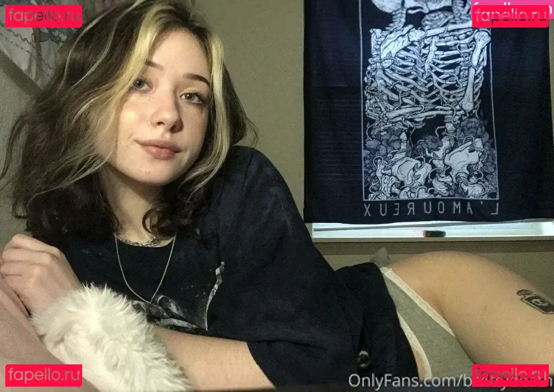 br4ttydeath Onlyfans Photo Gallery 