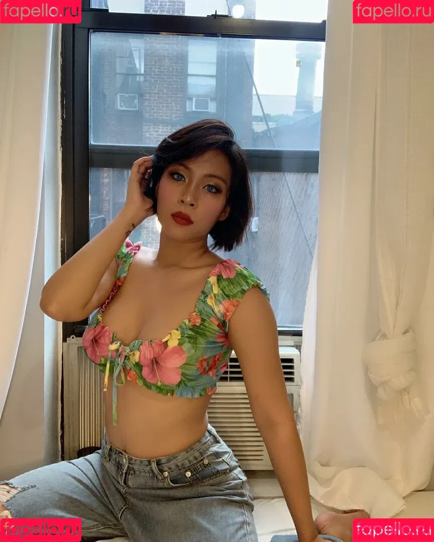 pacharita Onlyfans Photo Gallery 