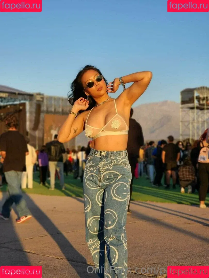 pacharita Onlyfans Photo Gallery 