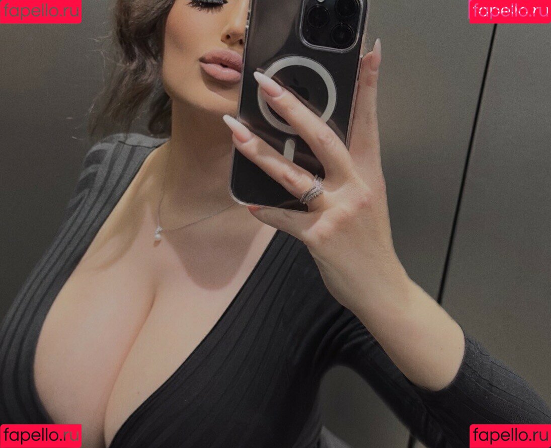 Chiara Mazzola Onlyfans Photo Gallery 