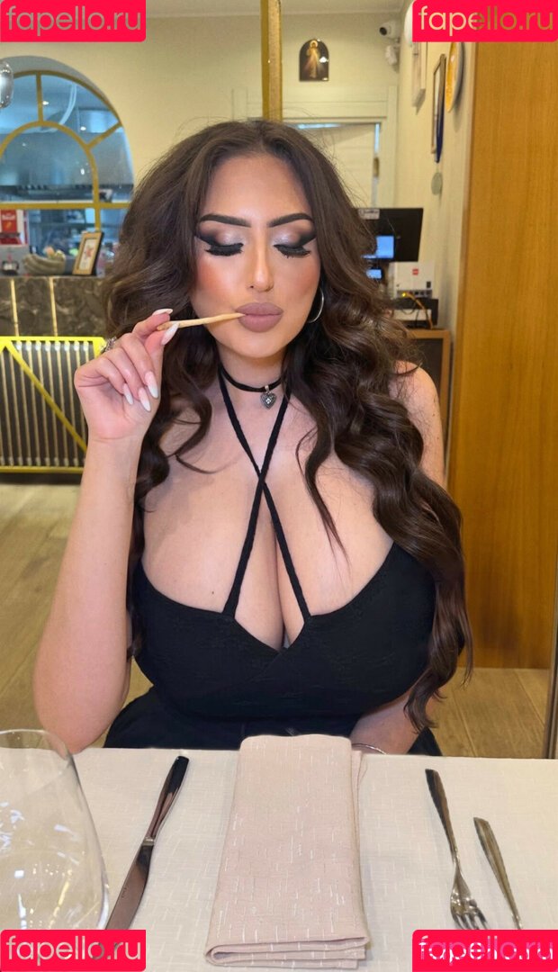 Chiara Mazzola Onlyfans Photo Gallery 