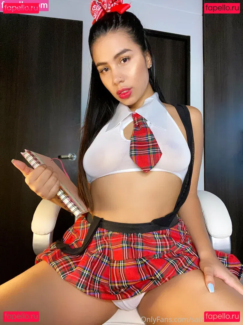 Salma Hades Onlyfans Photo Gallery 
