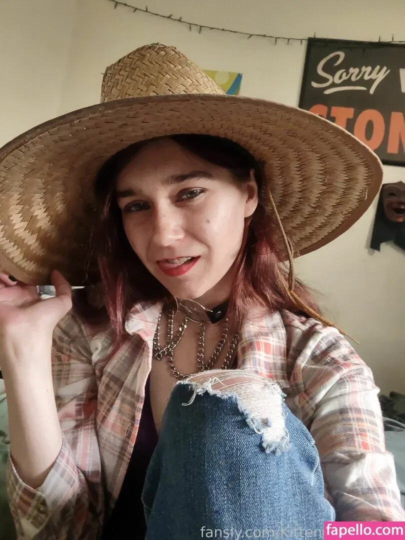 KittenChameleon Onlyfans Photo Gallery 