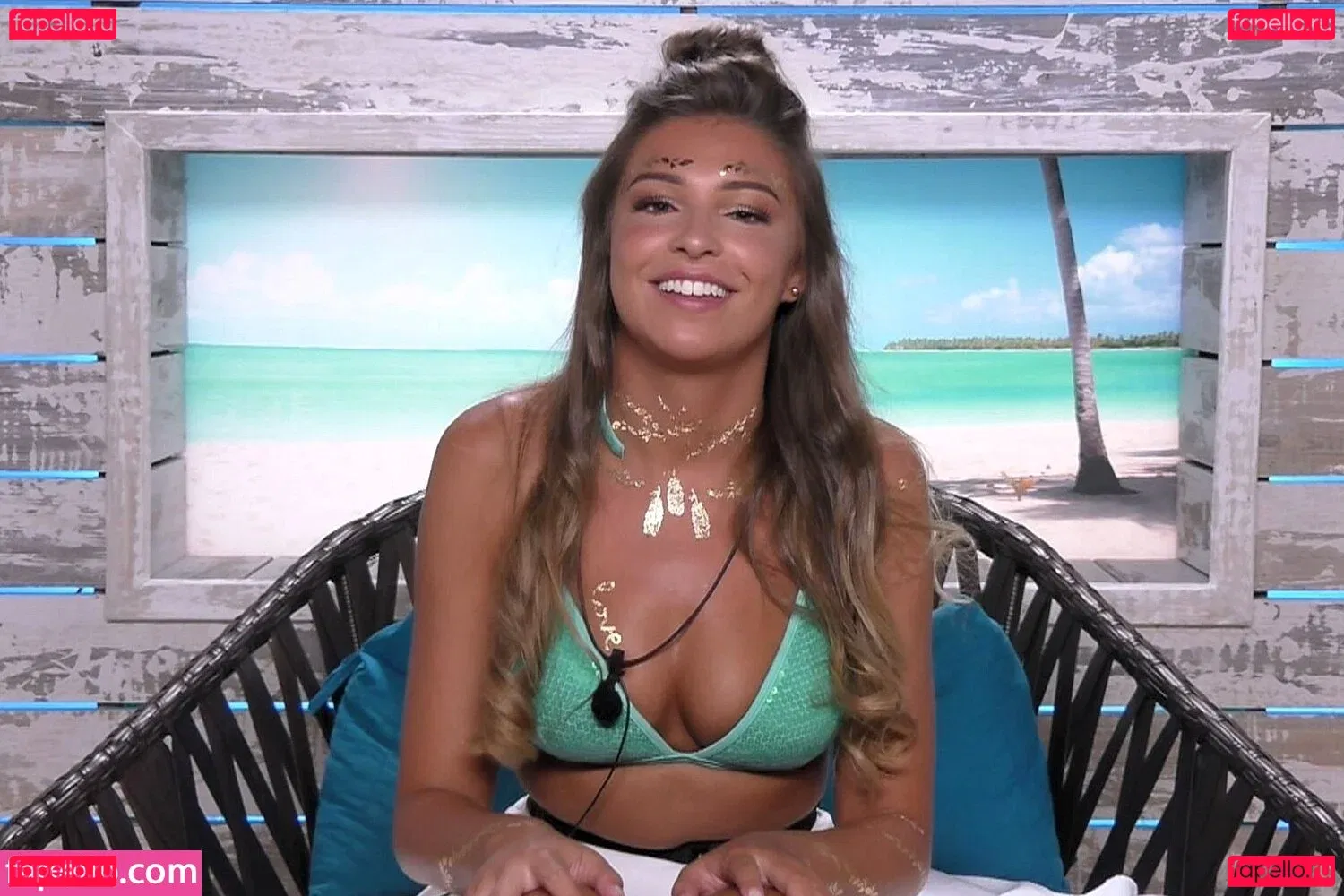 Zara McDermott Onlyfans Photo Gallery 