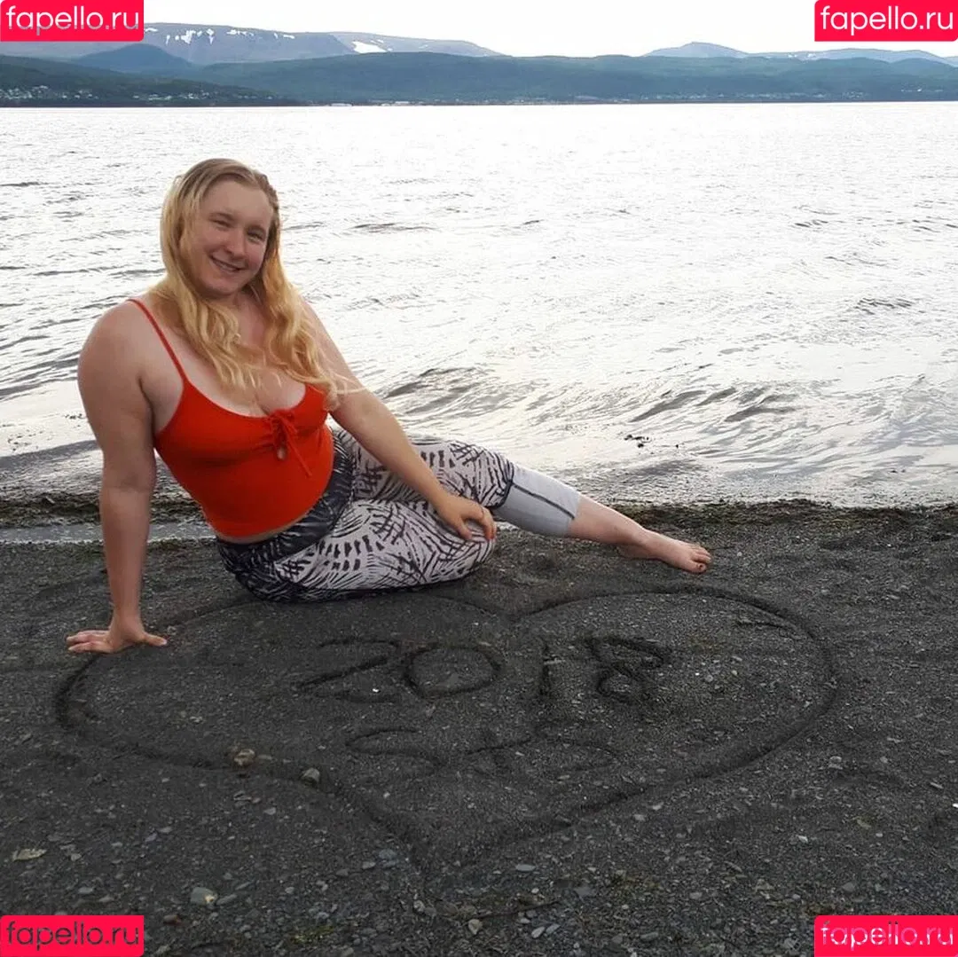 Sierra Pine Onlyfans Photo Gallery 
