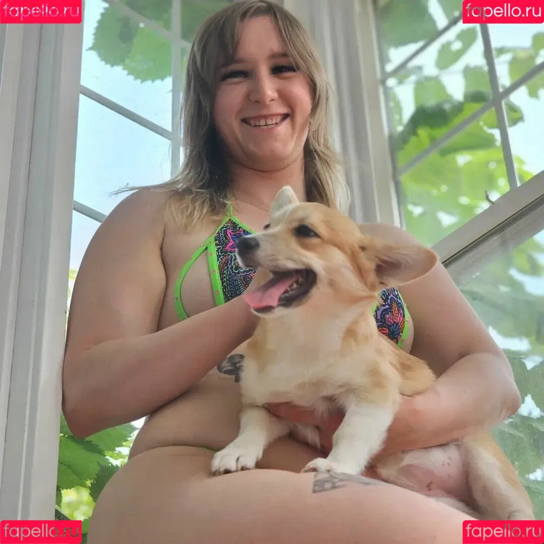Sierra Pine Onlyfans Photo Gallery 