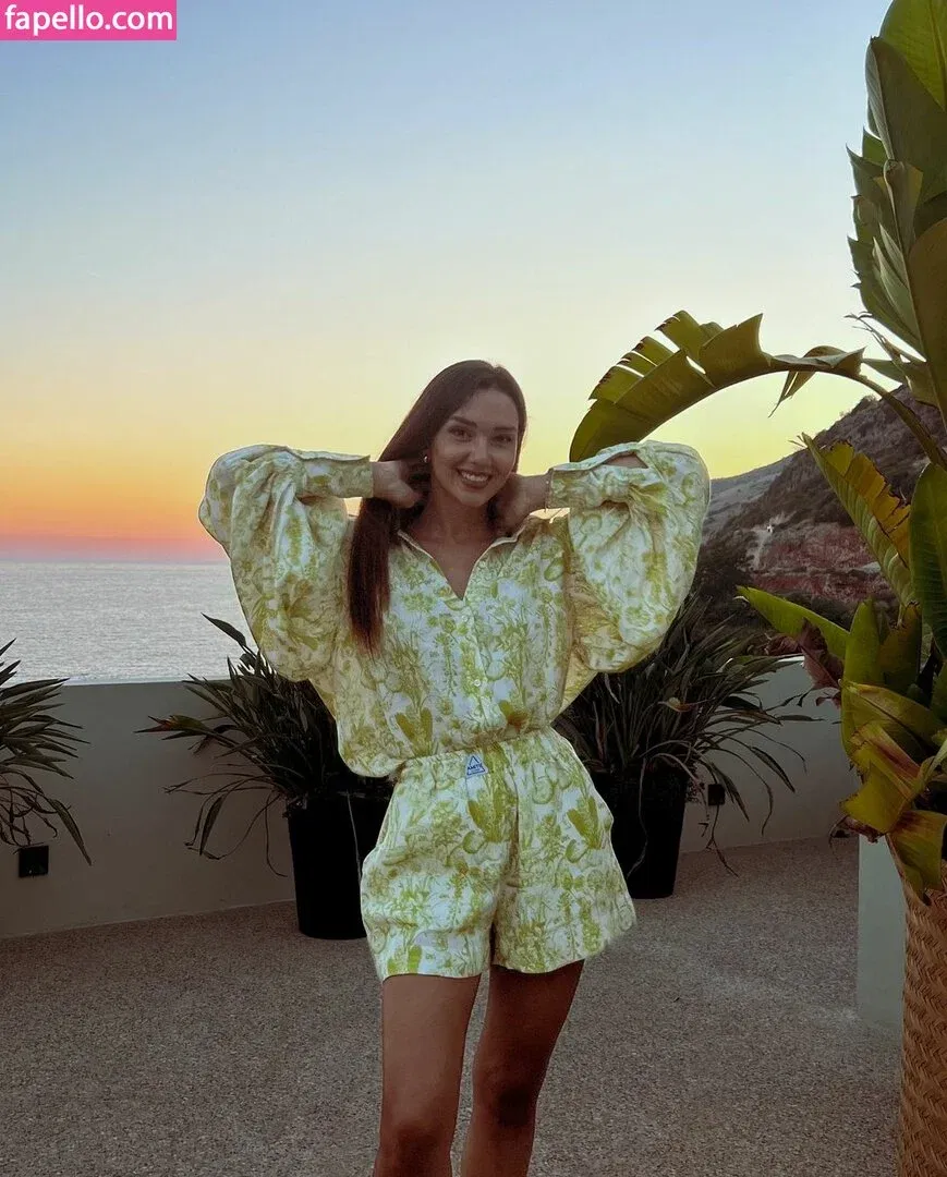 Nevina Shtylla Onlyfans Photo Gallery 