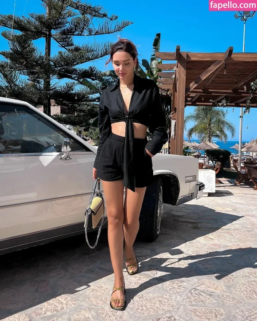 Nevina Shtylla Onlyfans Photo Gallery 