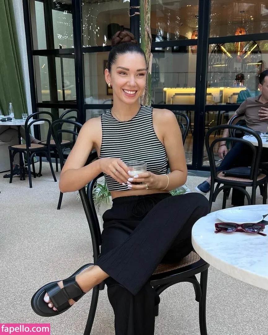 Nevina Shtylla Onlyfans Photo Gallery 