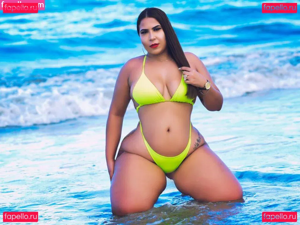 queentejada Onlyfans Photo Gallery 