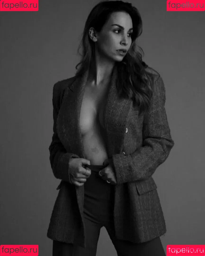 Sila Sahin-Radlinger Onlyfans Photo Gallery 