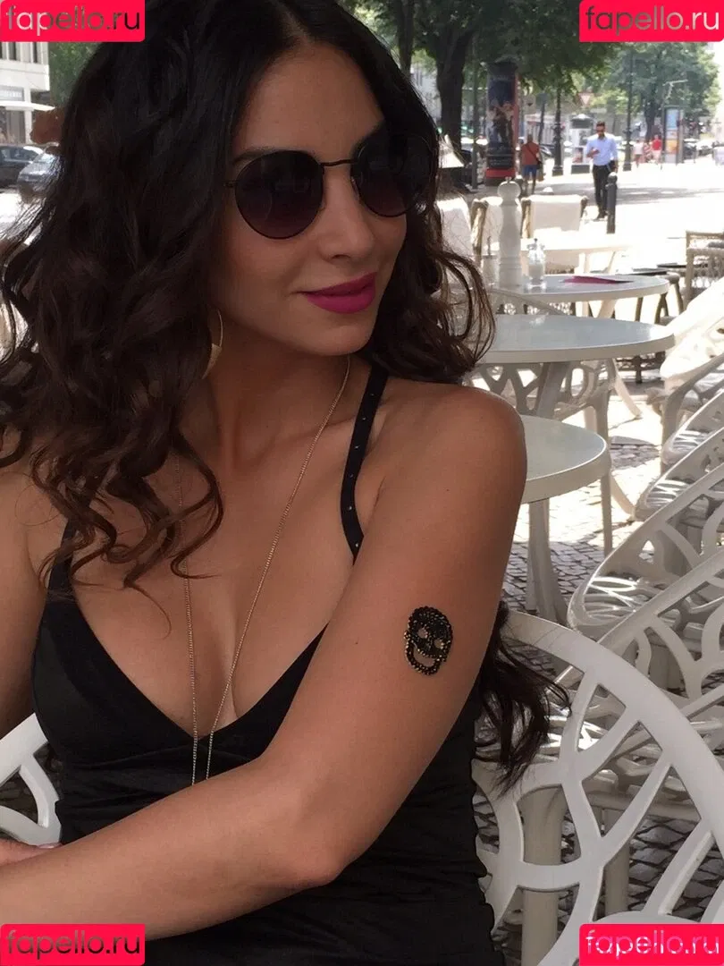 Sila Sahin-Radlinger Onlyfans Photo Gallery 