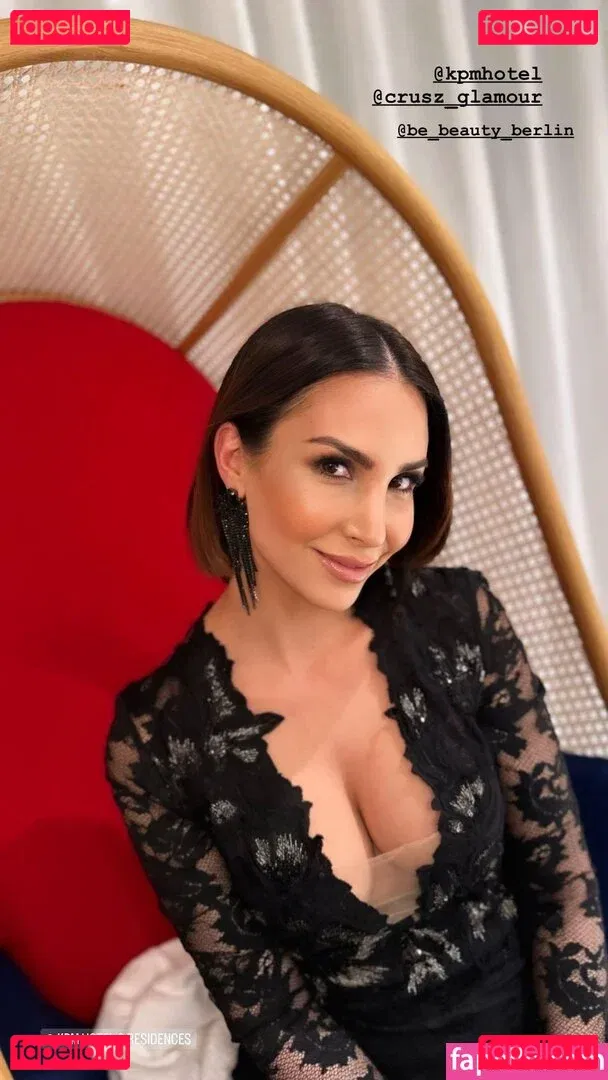 Sila Sahin-Radlinger Onlyfans Photo Gallery 