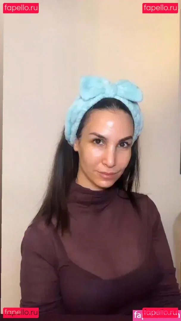 Sila Sahin-Radlinger Onlyfans Photo Gallery 