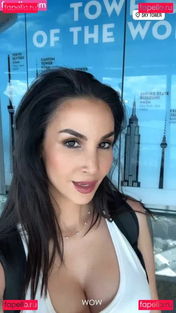 Sila Sahin-Radlinger Onlyfans Photo Gallery 