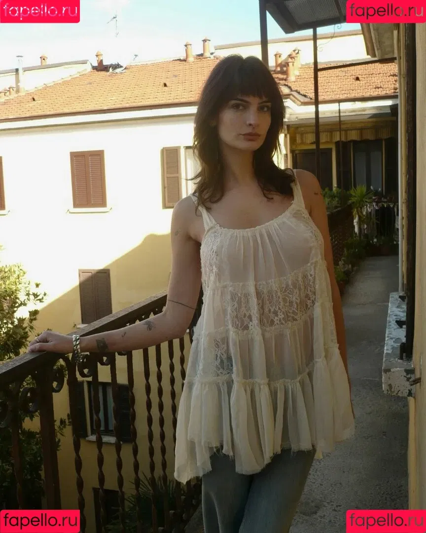 Clara Beneytout Onlyfans Photo Gallery 