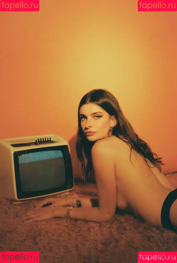 Clara Beneytout Onlyfans Photo Gallery 