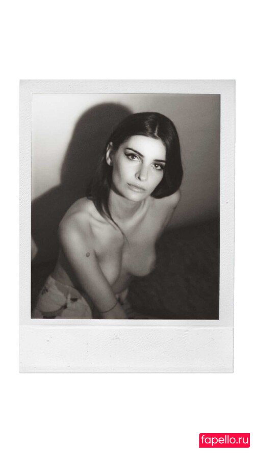 Clara Beneytout Nude Onlyfans Photo 36