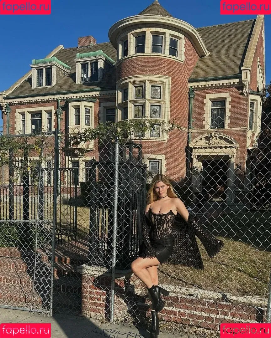 Carlie Whalen Onlyfans Photo Gallery 