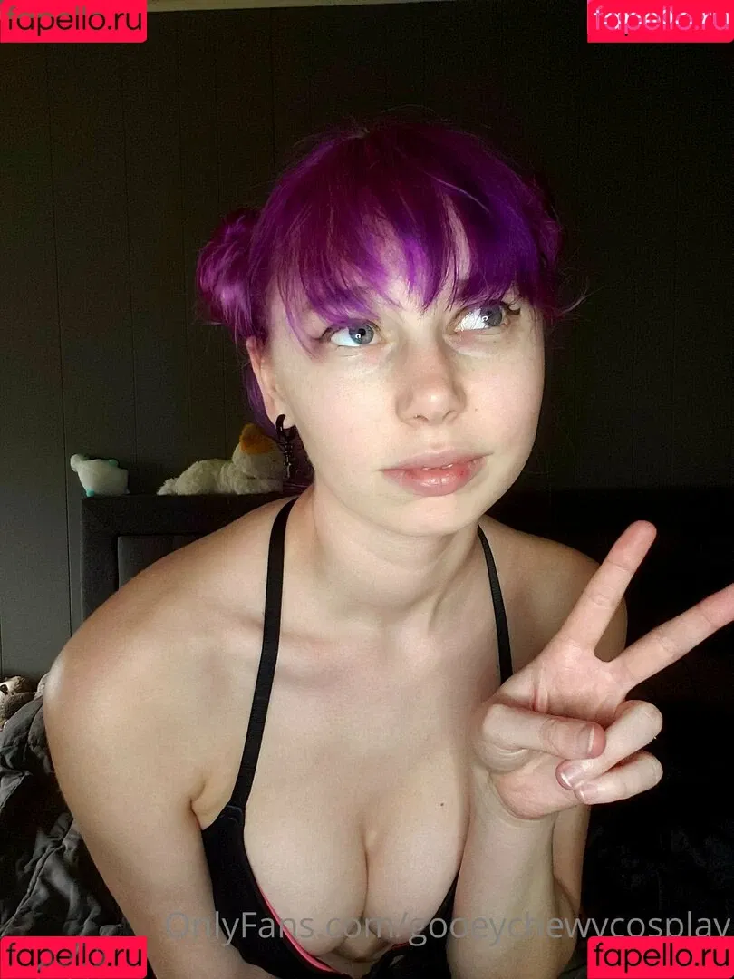 gooeychewycosplay Onlyfans Photo Gallery 