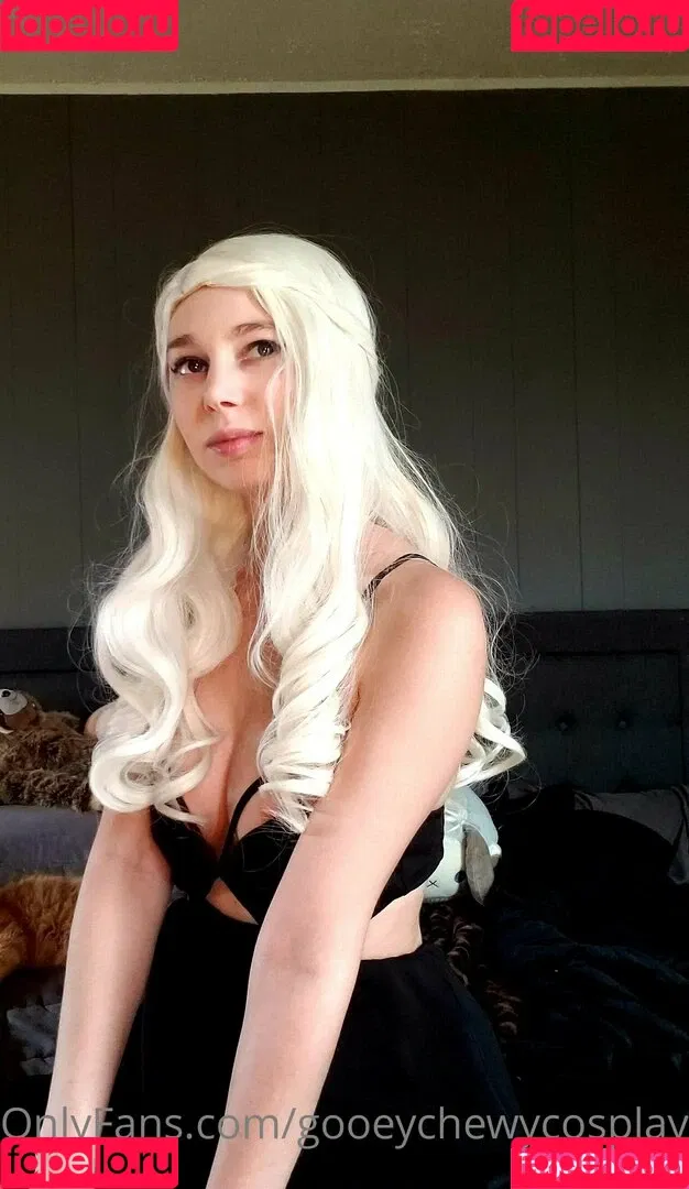 gooeychewycosplay Onlyfans Photo Gallery 