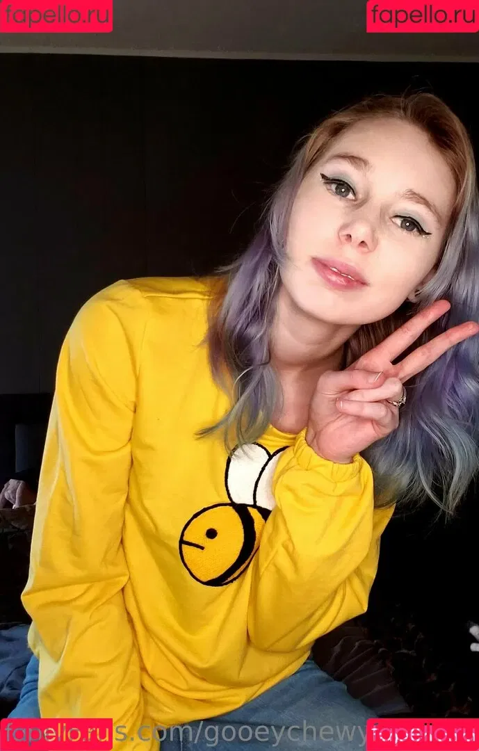 gooeychewycosplay Onlyfans Photo Gallery 