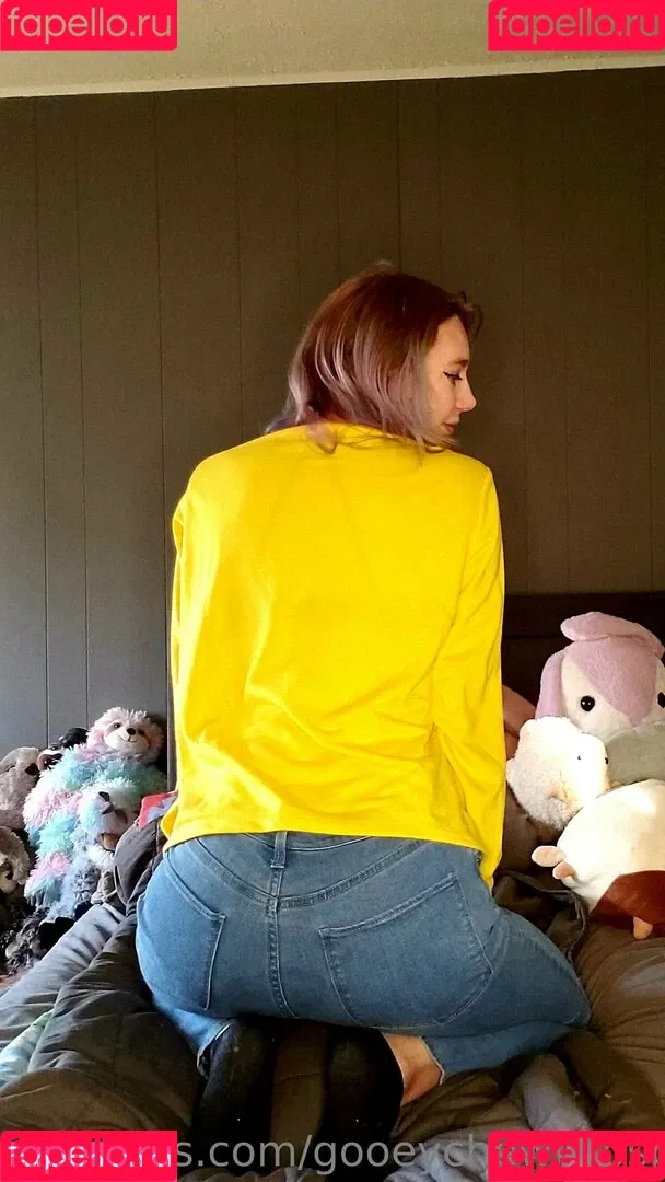 gooeychewycosplay Onlyfans Photo Gallery 
