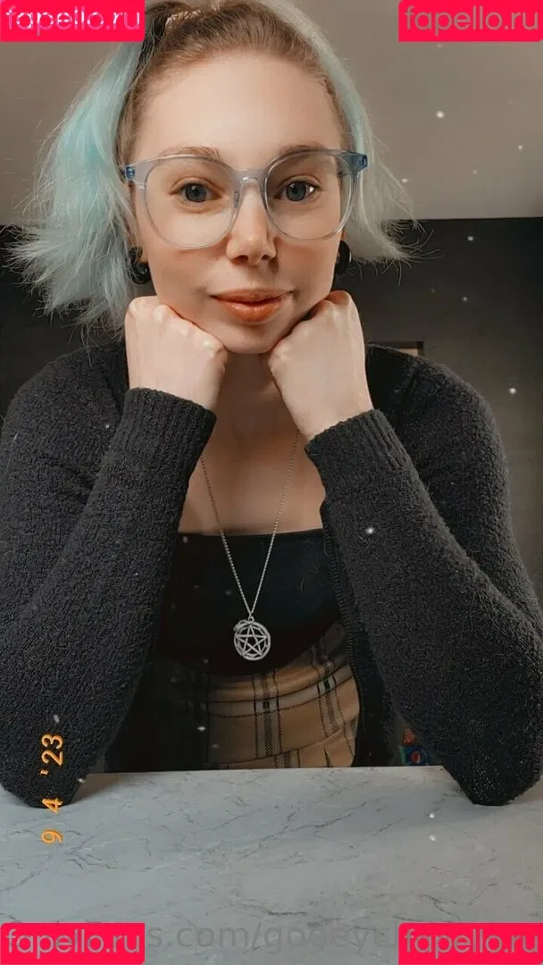gooeychewycosplay Onlyfans Photo Gallery 