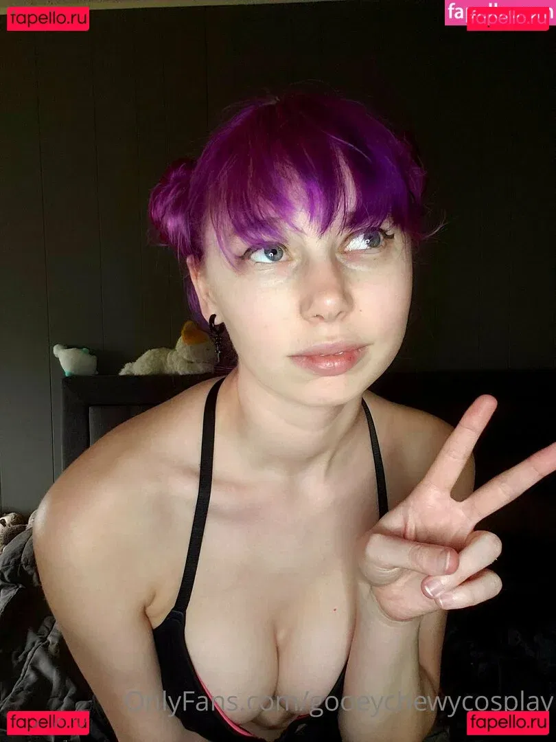 gooeychewycosplay Onlyfans Photo Gallery 