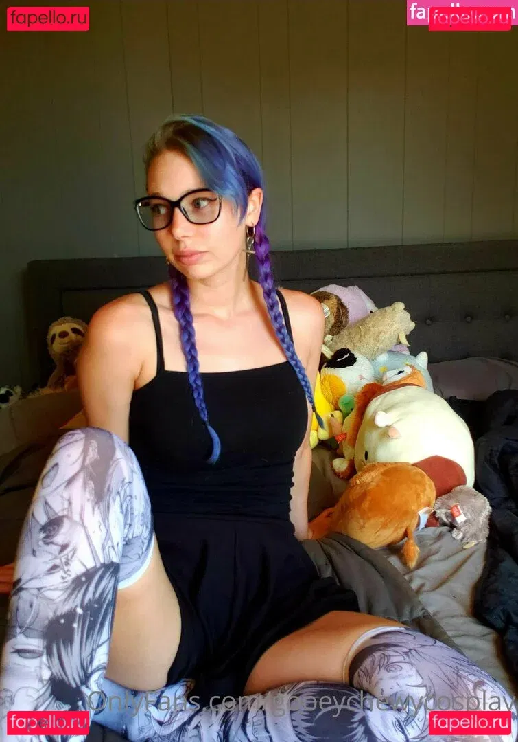 gooeychewycosplay Onlyfans Photo Gallery 