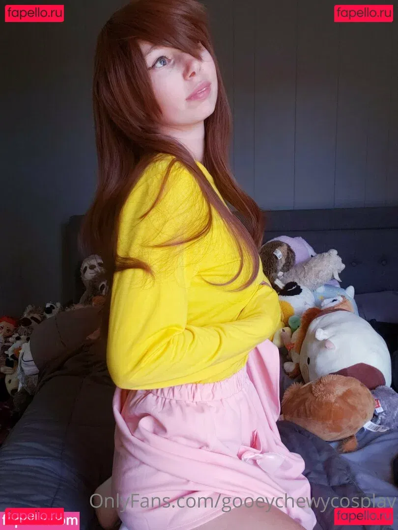 gooeychewycosplay Onlyfans Photo Gallery 