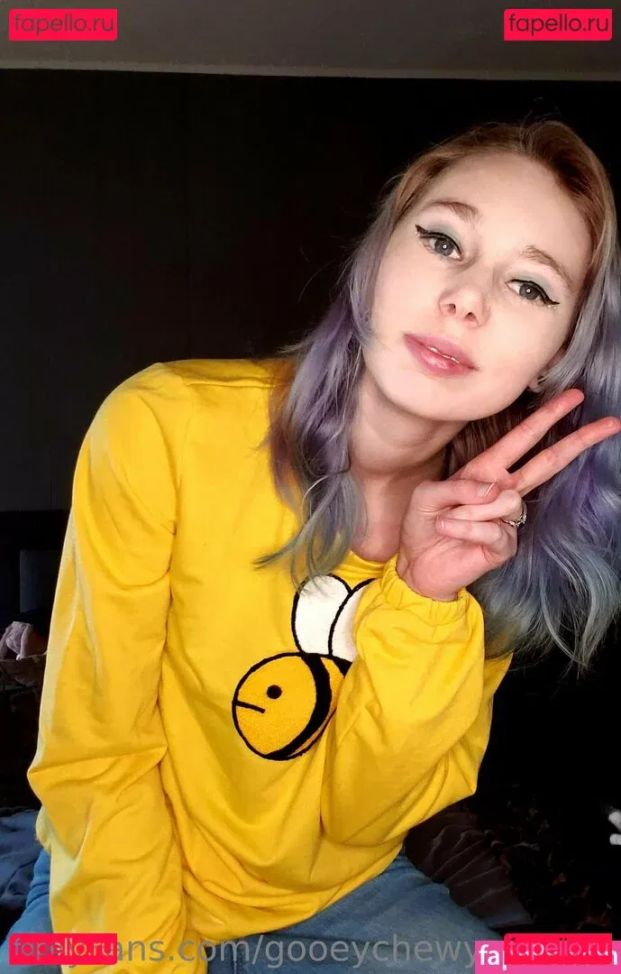 gooeychewycosplay Onlyfans Photo Gallery 