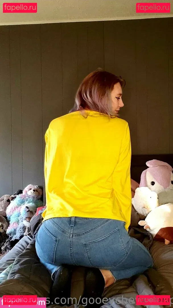 gooeychewycosplay Onlyfans Photo Gallery 