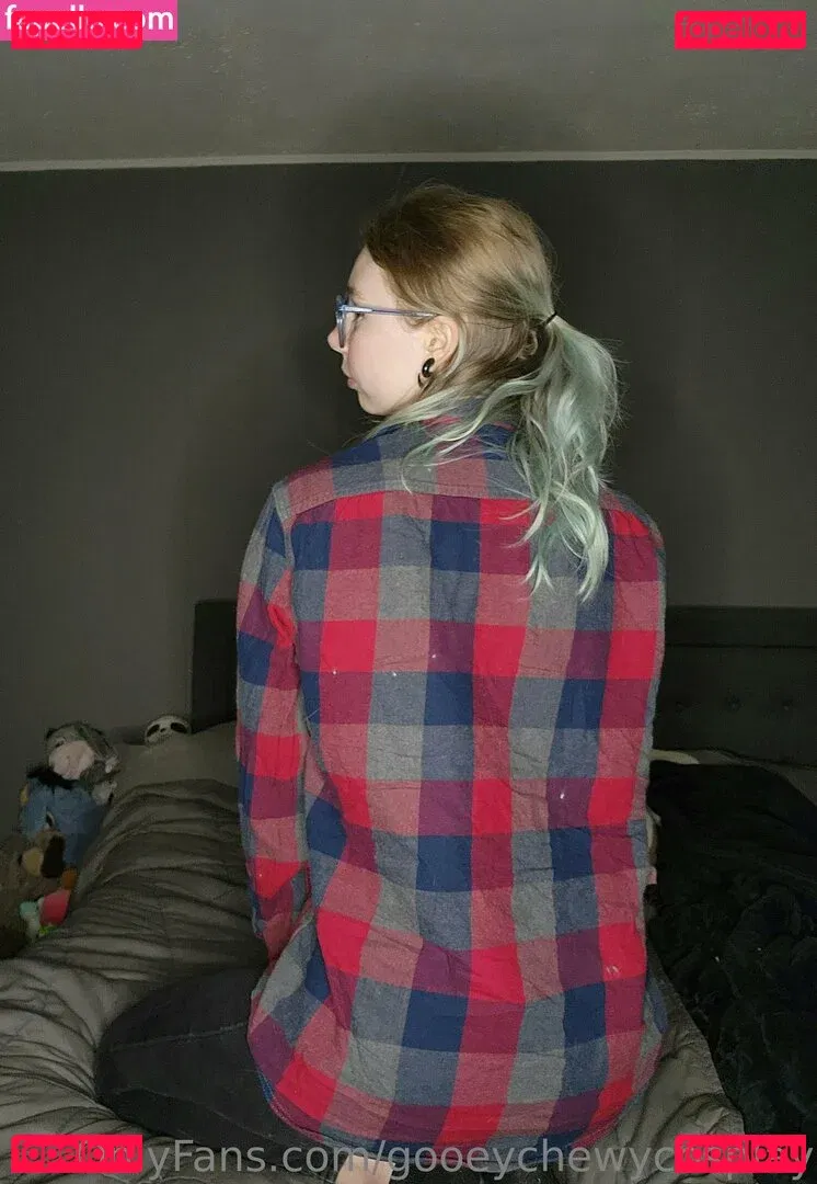 gooeychewycosplay Onlyfans Photo Gallery 