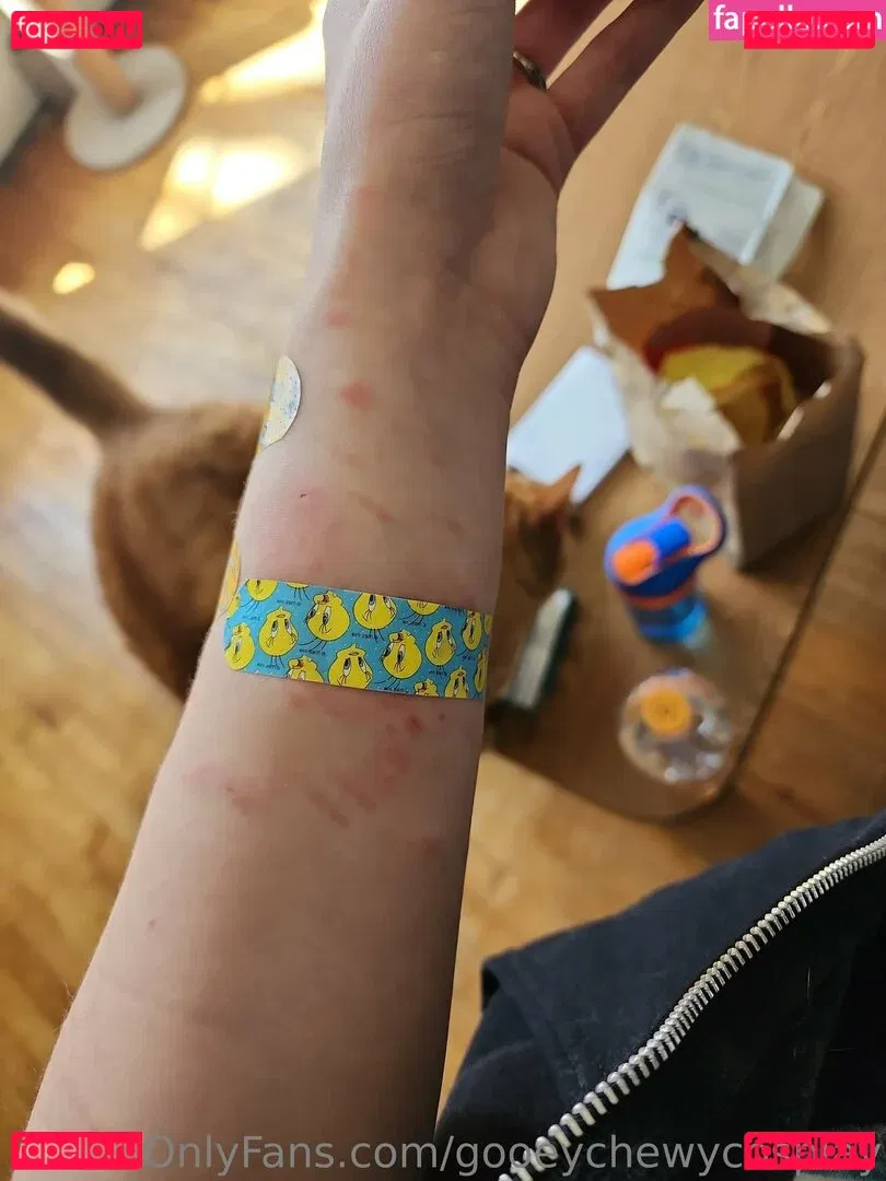 gooeychewycosplay Onlyfans Photo Gallery 