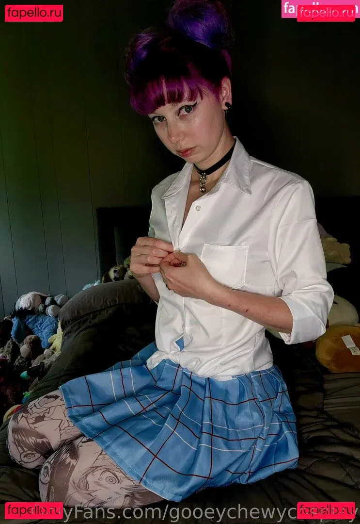 gooeychewycosplay Onlyfans Photo Gallery 