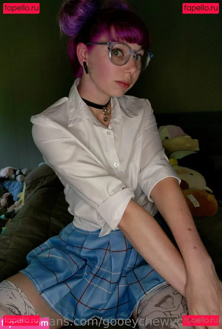 gooeychewycosplay Onlyfans Photo Gallery 